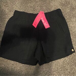 Black linen Lilly Pulitzer shorts size small NWT